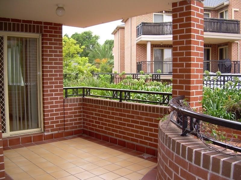 20/18 Cecilia Street, Marrickville NSW 2204