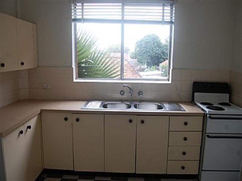 8/115 Denison Road, Lewisham NSW 2049