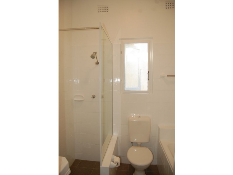 11 Pine Street, Marrickville NSW 2204