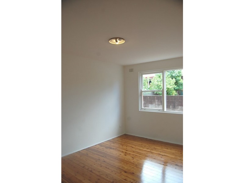 2/3 Robert Street, Marrickville NSW 2204