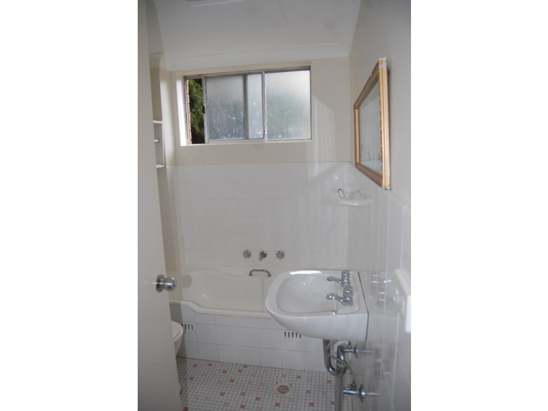 2/28 Myra Road, Dulwich Hill NSW 2203