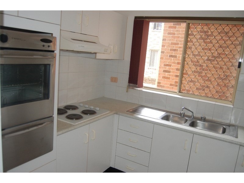 8/27-33 Jeffrey Street, Canterbury NSW 2193