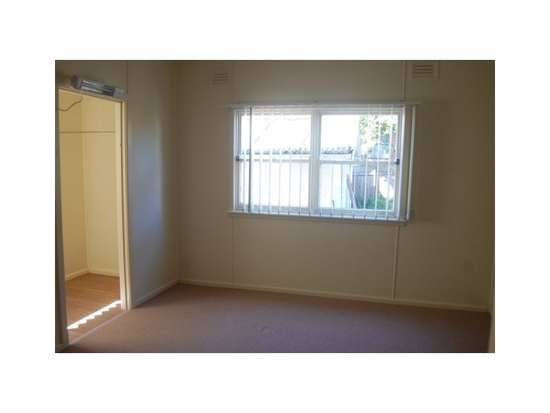 8 Elizabeth Street, Kingsgrove NSW 2208