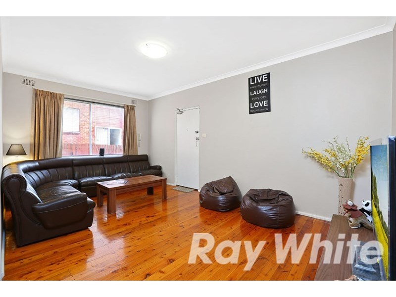 2/4 Howard Street, Canterbury NSW 2193