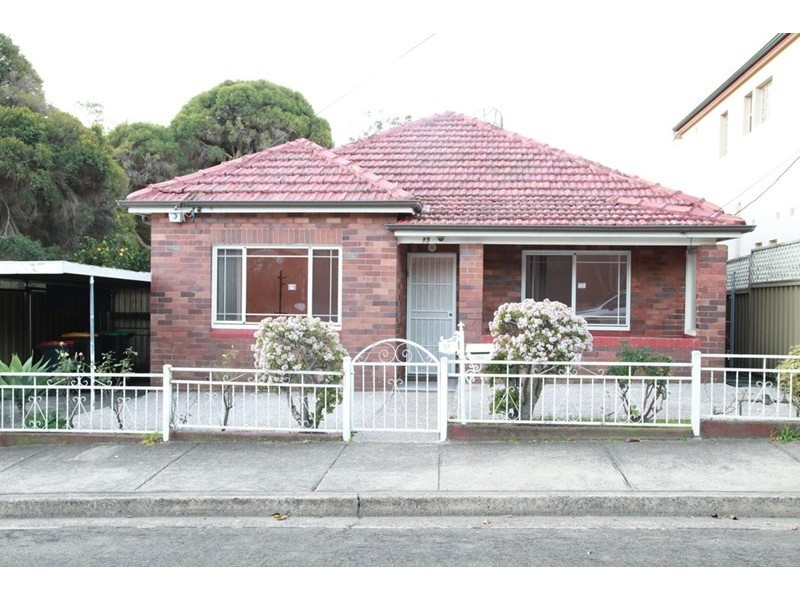 13 Ann Street, Earlwood NSW 2206