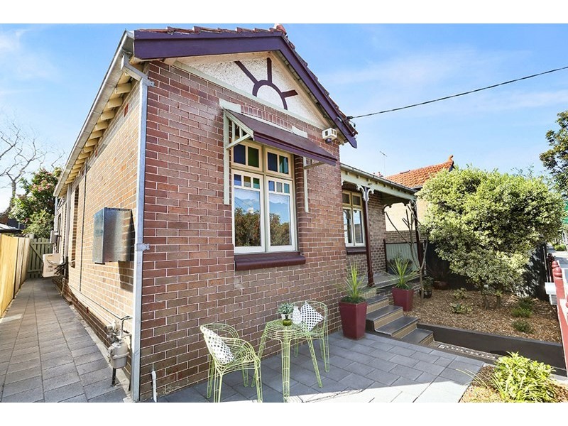 15 Old Canterbury Road, Lewisham NSW 2049