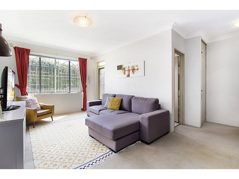 2/22 Bayley Street, Marrickville NSW 2204