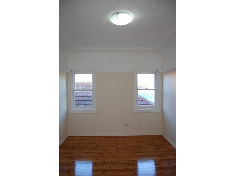 2/213 New Canterbury Road, Petersham NSW 2049