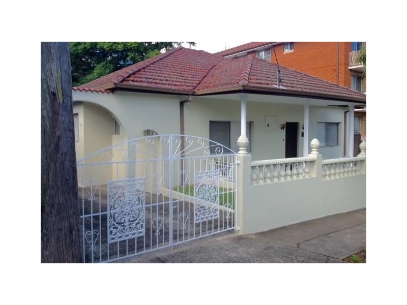 7 Dibble Avenue, Marrickville NSW 2204