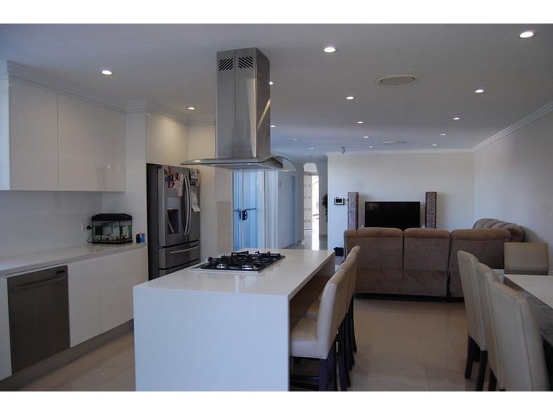 16A Dreadnought Street, Roselands NSW 2196