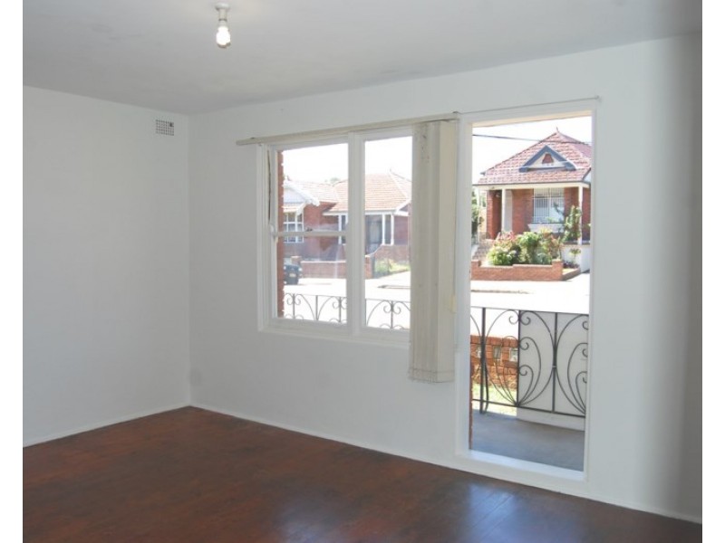 1/25 Harnett Avenue, Marrickville NSW 2204