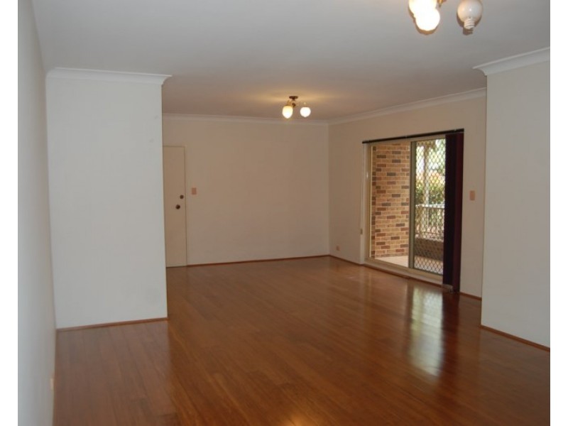 8/27-33 Jeffrey Street, Canterbury NSW 2193