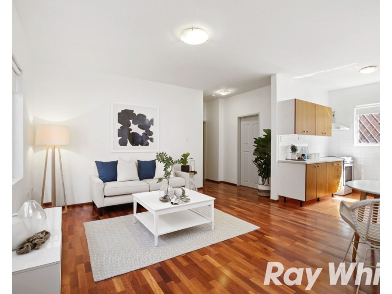 1/18 Bayley Street, Marrickville NSW 2204