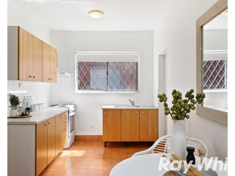 1/18 Bayley Street, Marrickville NSW 2204