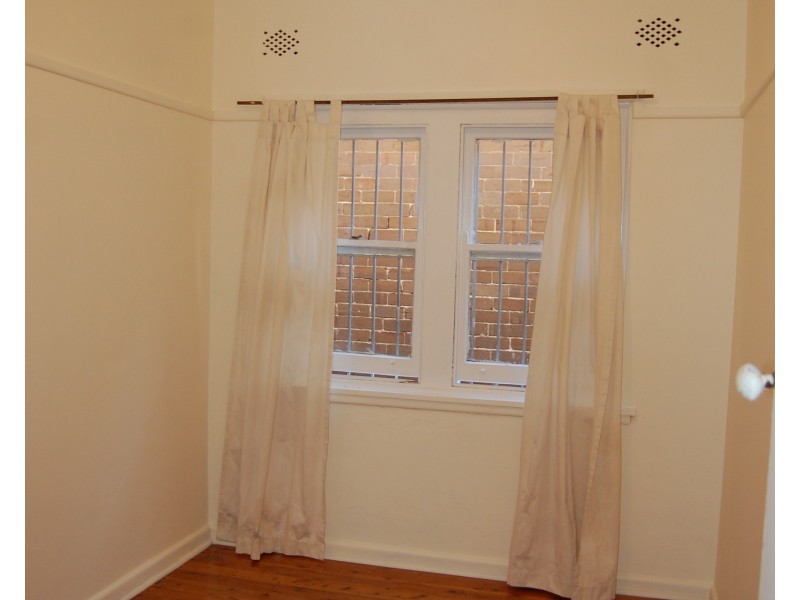 1/213 New Canterbury Road, Petersham NSW 2049