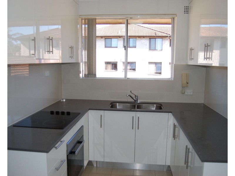 4/50 Frederick, Campsie NSW 2194