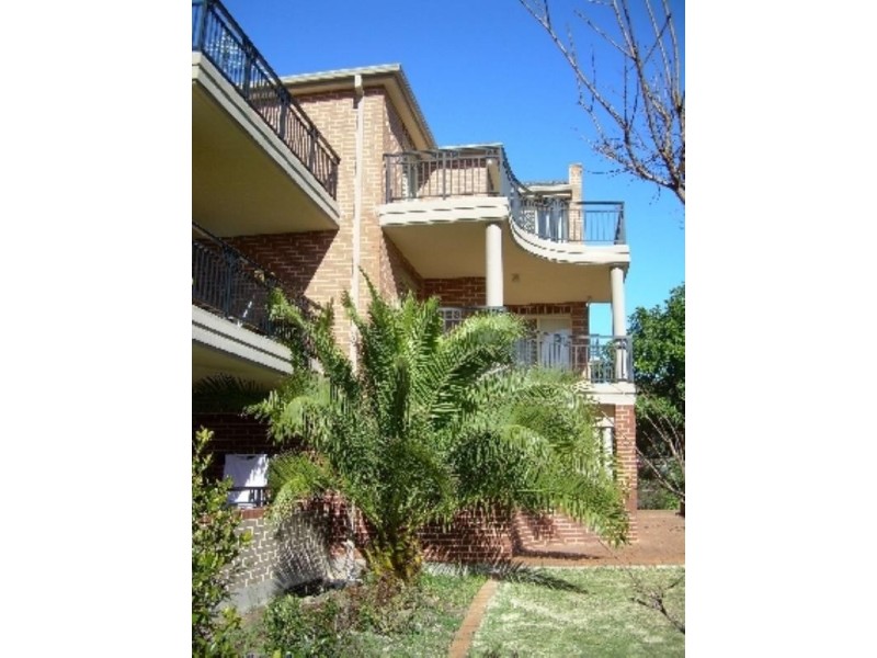 6/18 Cecilia Street, Marrickville NSW 2204