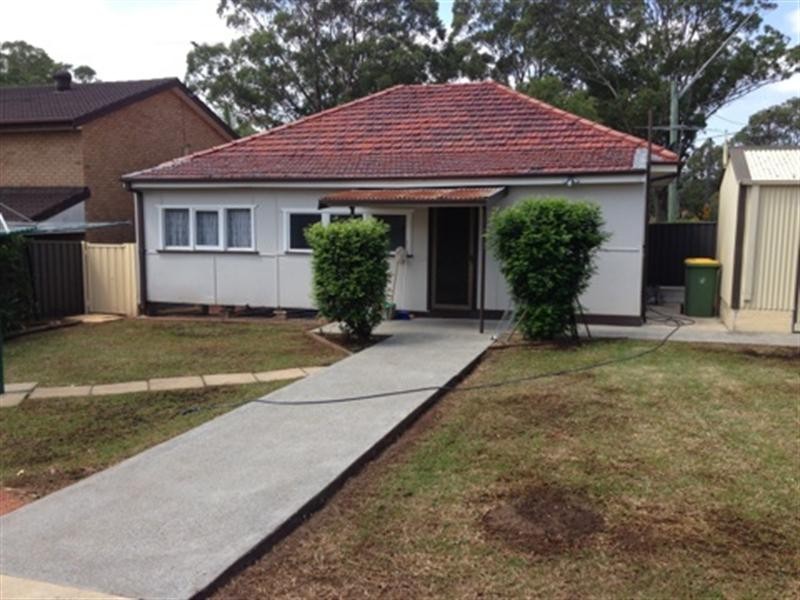 18 Georges Crescent, Georges Hall NSW 2198