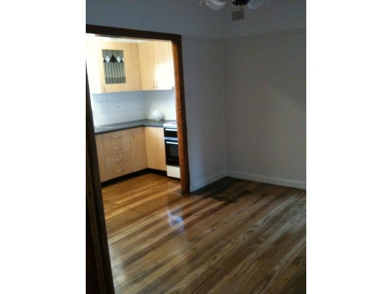 18 Georges Crescent, Georges Hall NSW 2198