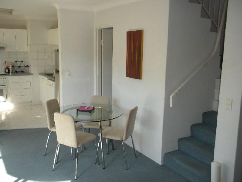 18/137 Forbes Street, Woolloomooloo NSW 2011