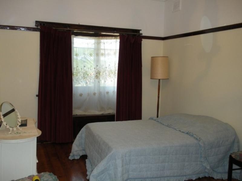 2 Warren Road, Marrickville NSW 2204