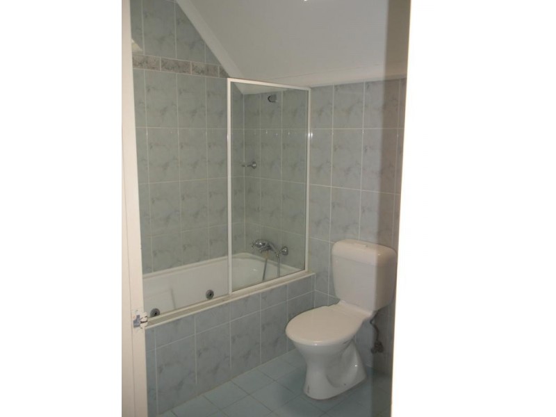 2 1-3 Holdsworth Street, Merrylands NSW 2160