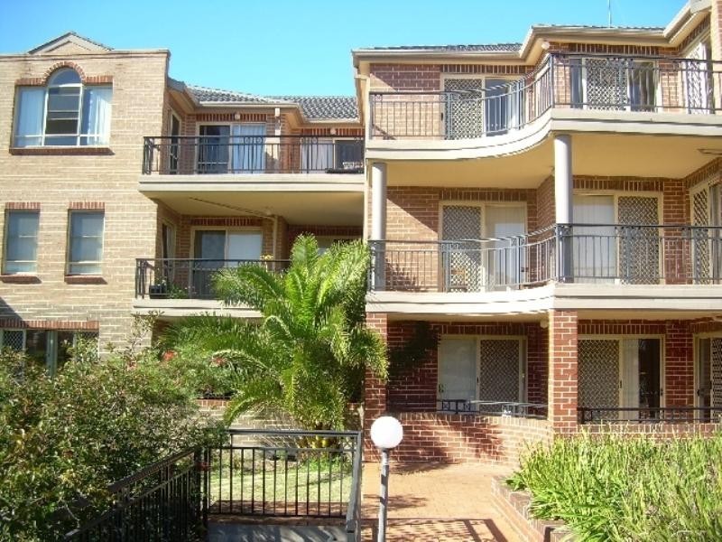 28/18 Cecilia Street, Marrickville NSW 2204