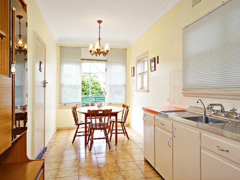 2a Charlecot Street, Dulwich Hill NSW 2203