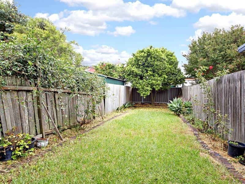 2a Charlecot Street, Dulwich Hill NSW 2203