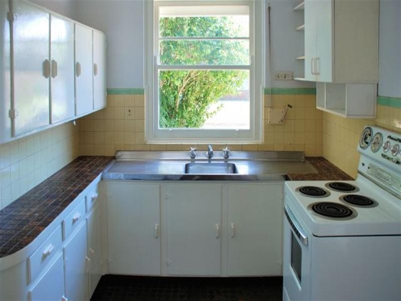 44 Duke Avenue, Rodd Point NSW 2046