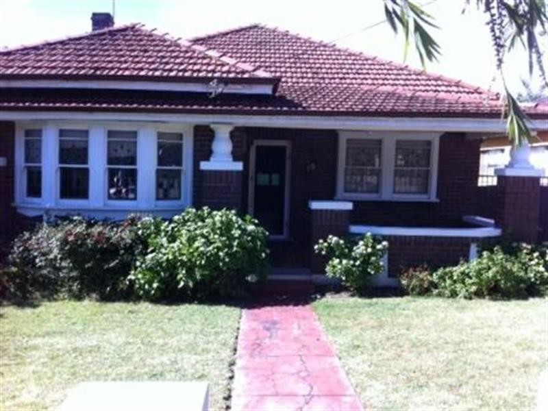 15 Burlington Avenue, Earlwood NSW 2206