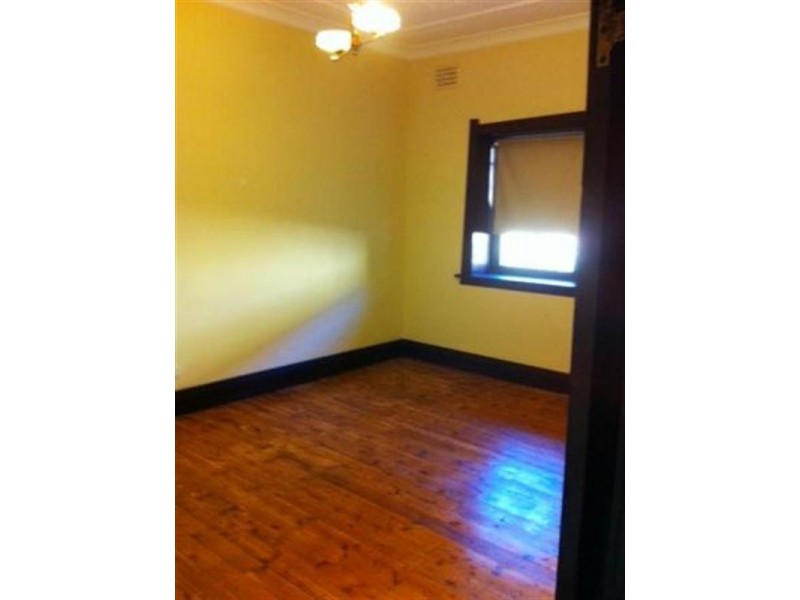 15 Burlington Avenue, Earlwood NSW 2206