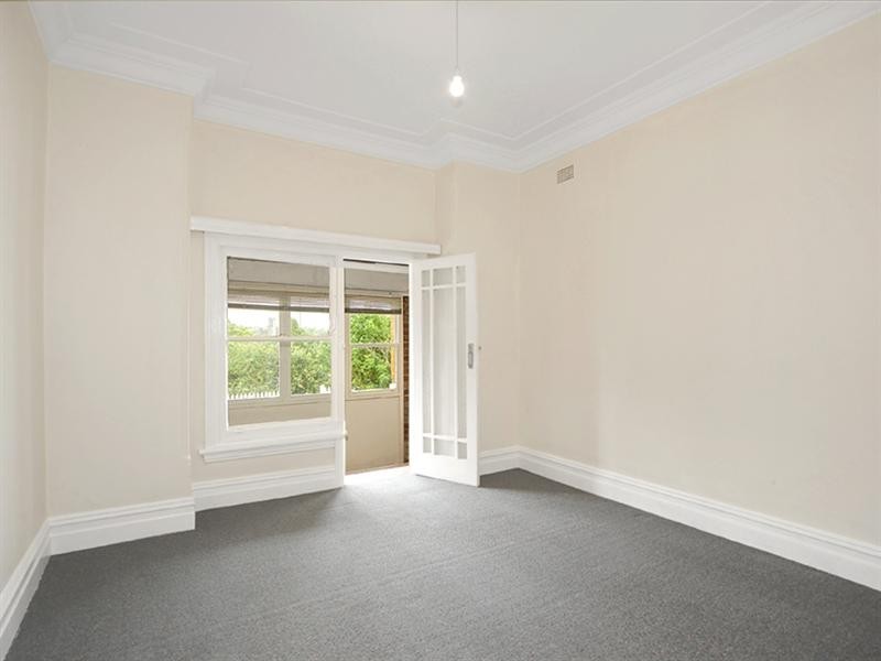 11 Bedford Crescent, Dulwich Hill NSW 2203