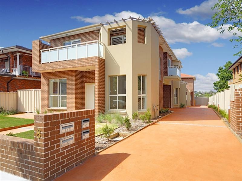 3/8 Rome Street, Canterbury NSW 2193