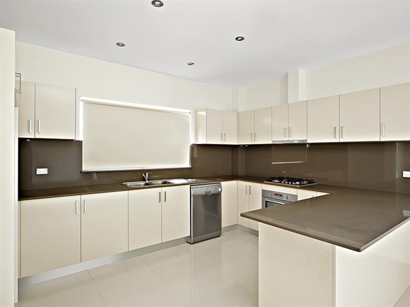 3/8 Rome Street, Canterbury NSW 2193