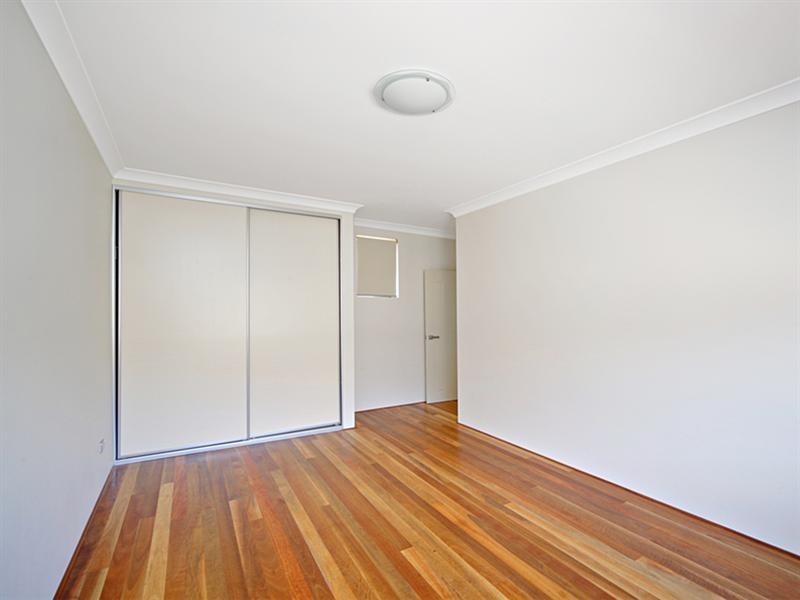 3/8 Rome Street, Canterbury NSW 2193