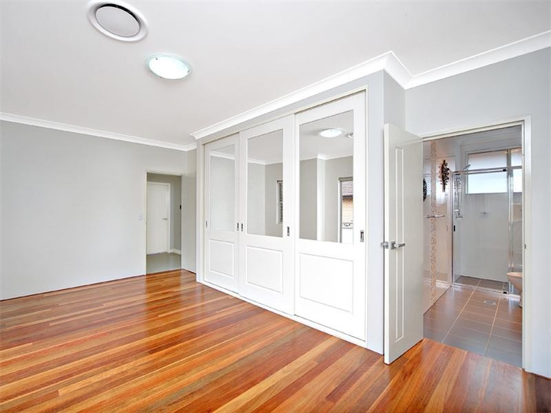 1/8 Rome Street, Canterbury NSW 2193