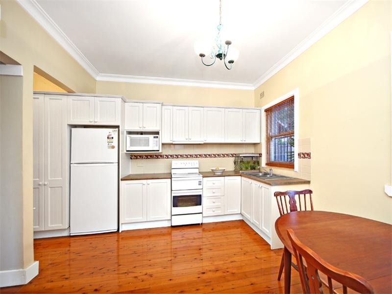 38 Woodbury Street, Marrickville NSW 2204