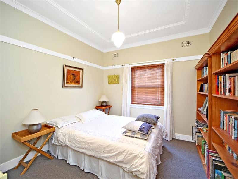 38 Woodbury Street, Marrickville NSW 2204