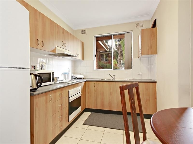 9/11 Bayley Street, Marrickville NSW 2204
