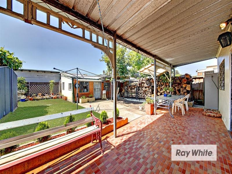 12 Canonbury Grove, Dulwich Hill NSW 2203