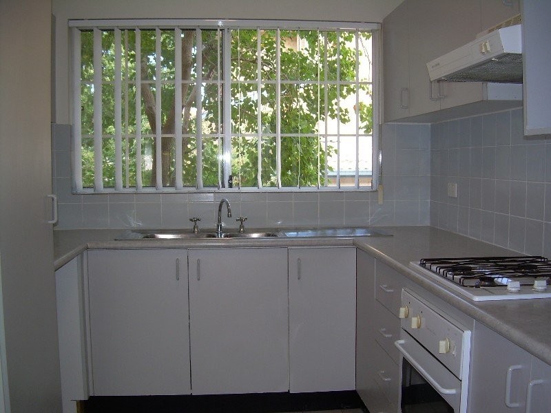 2/121 Riverview Road, Earlwood NSW 2206