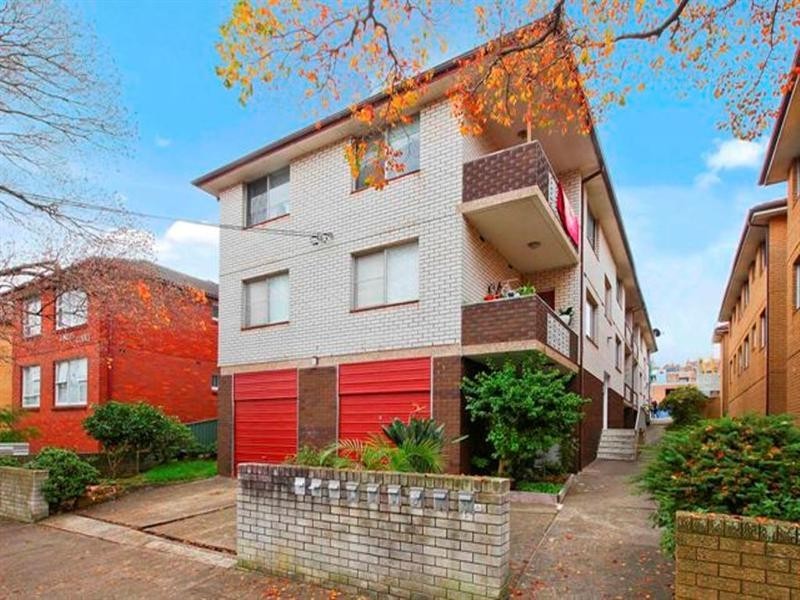 8/7 Bayley Street, Marrickville NSW 2204