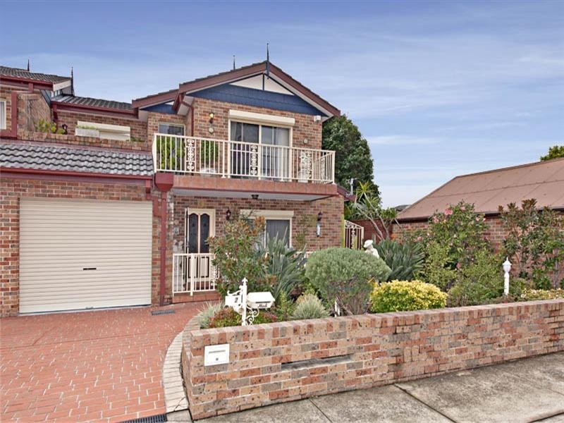 2 Blick Parade, Canterbury NSW 2193