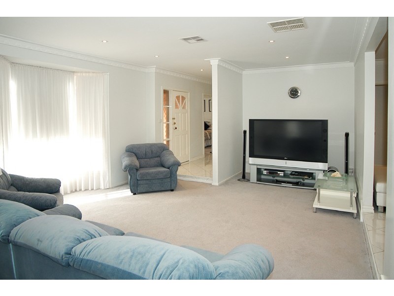 9 Burnley Court, Greenvale VIC 3059