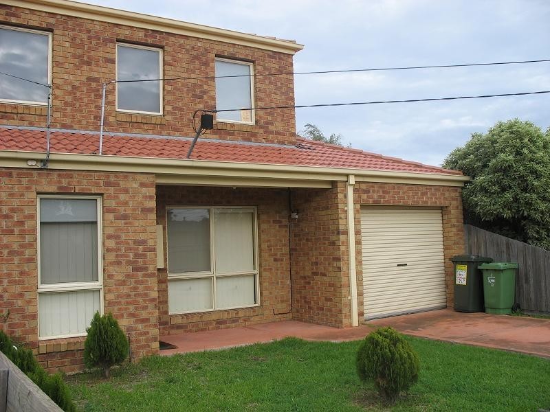 2/23 Dianne Drive, Tullamarine VIC 3043