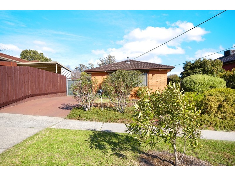 273 Carrick Drive, Gladstone Park VIC 3043