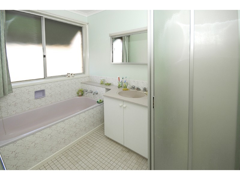 273 Carrick Drive, Gladstone Park VIC 3043