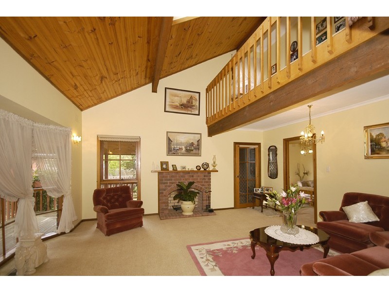 8 Kirby Close, Greenvale VIC 3059