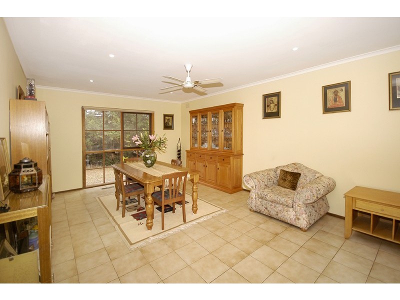 8 Kirby Close, Greenvale VIC 3059